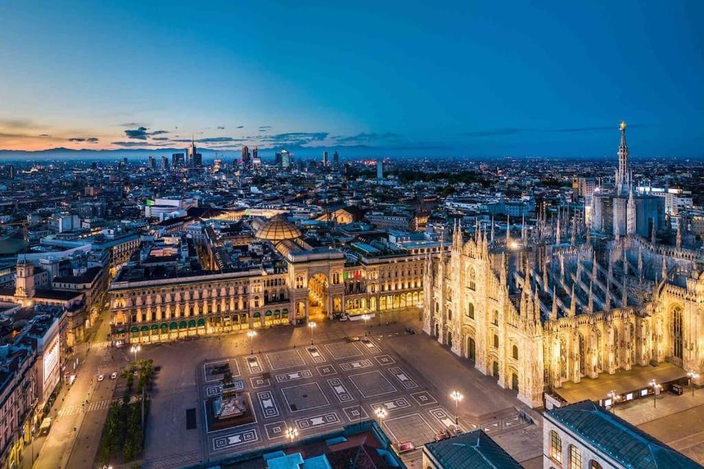 Porta Nuova Lusso 8 Minuti Dal Duomo Apartamento Milão Exterior foto